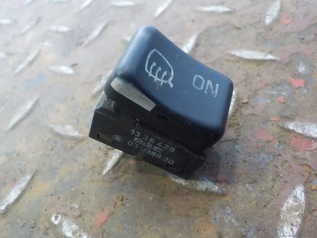 1338429 DAF Кнопка, № XF238519, фото 1