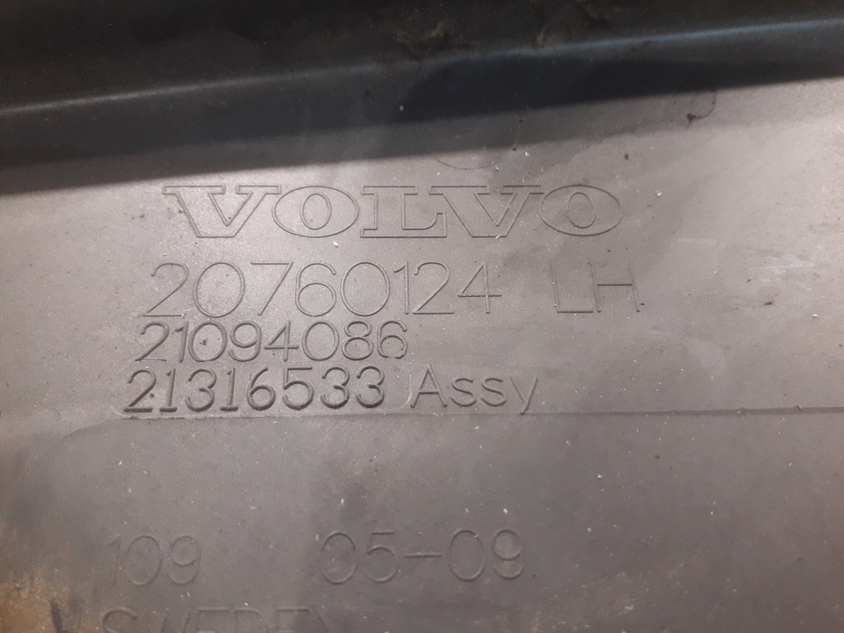 20760124 VOLVO Накладка стойки, № XF402187, фото 4
