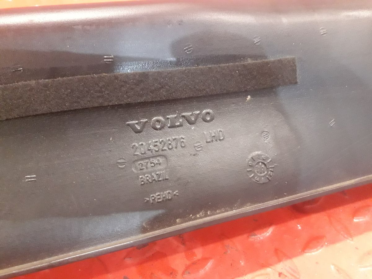 20452876 VOLVO Воздуховод, № XF402189, фото 3