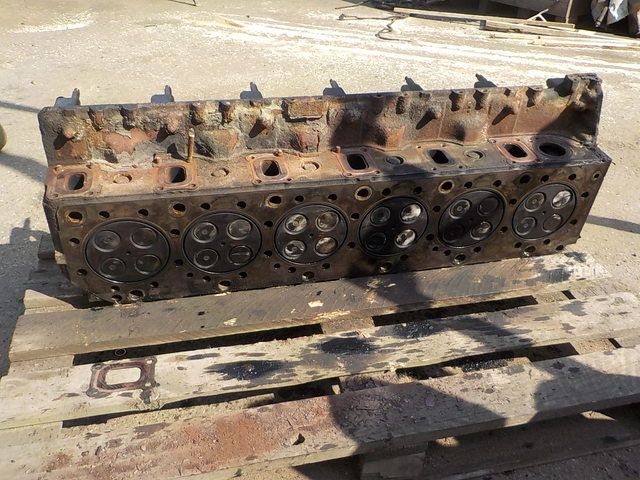1677700 VOLVO Головка блока, № XF426491, фото 1