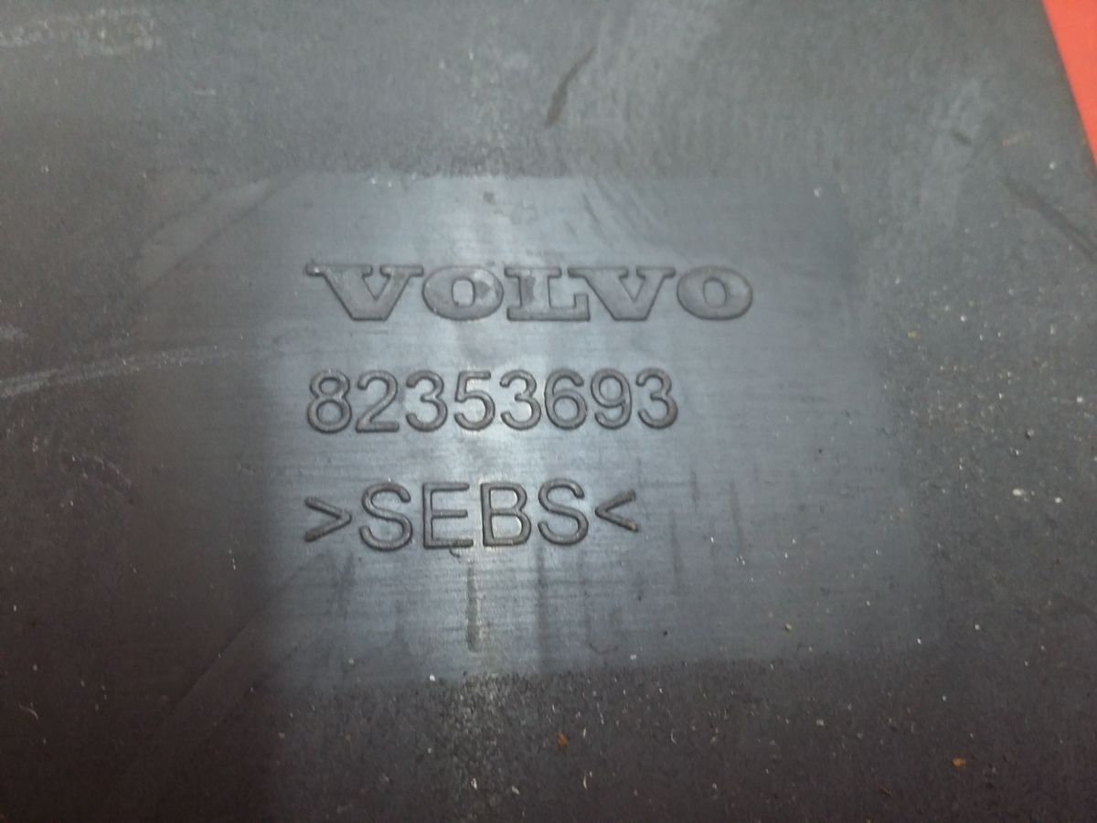 82353693 VOLVO Коврик салона, № XF417151, фото 4
