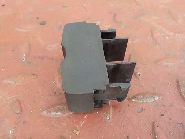 9435450003 MERCEDES Заглушка кнопки, № XF109599, фото 2