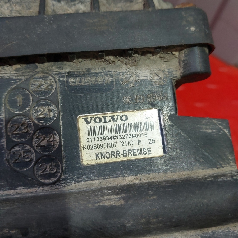 21133934 VOLVO Кран ECAS, № XF411008, фото 7