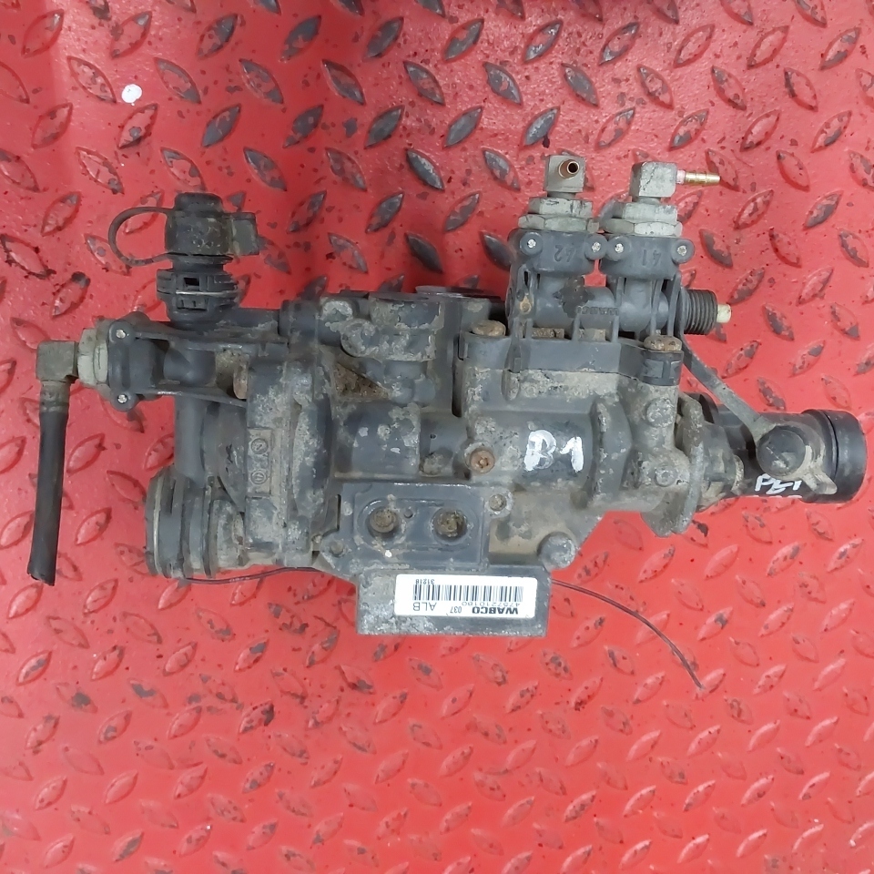 0064318412 MERCEDES Регулятор тормозных сил, № XF465167, фото 3