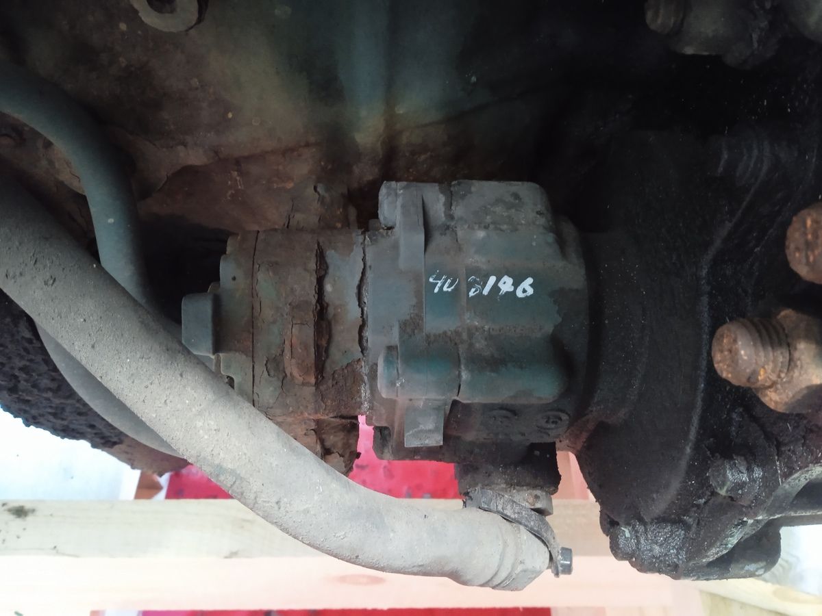 21488833 VOLVO Насос ГУР, № XF408176, фото 1