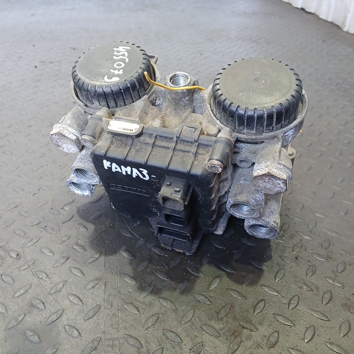 45104359800690 KAMAZ Модулятор EBS, № XF455079, фото 1