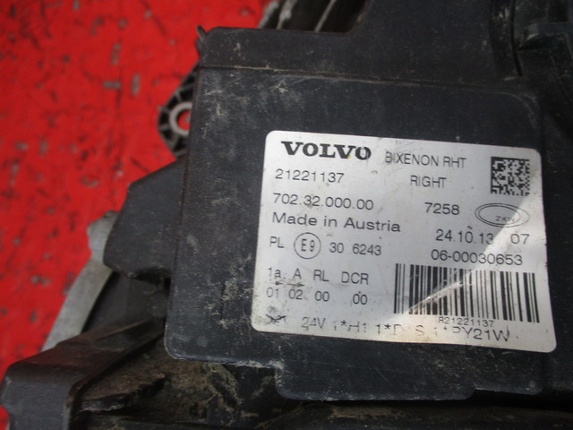 21221137 VOLVO Фара правая, № XF341725, фото 6