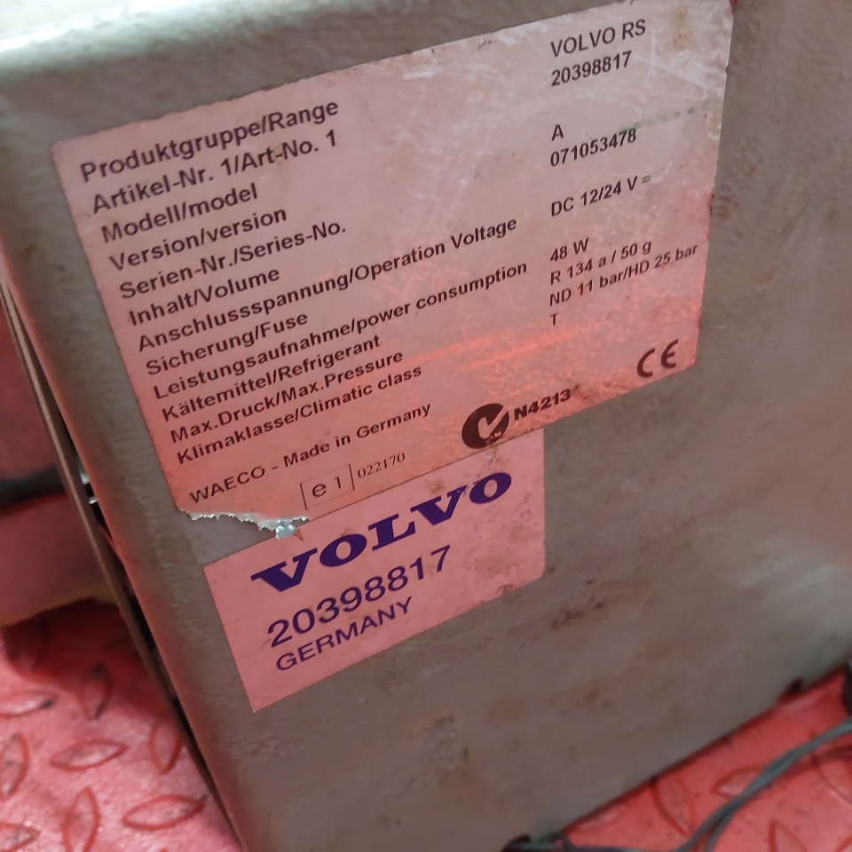 20398818 VOLVO Холодильник, № XF466633, фото 6