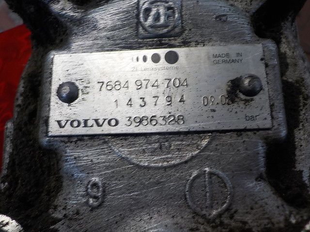 3986328 VOLVO Насос ГУР, № XF100575, фото 4