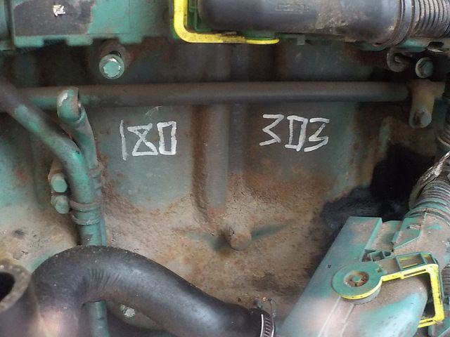 20482874 VOLVO Блок двигателя, № XF180303, фото 1