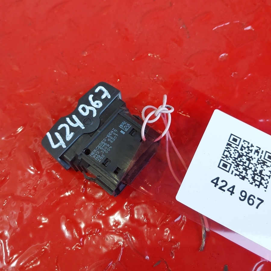 9435456207 MERCEDES Кнопка, № XF424967, фото 1