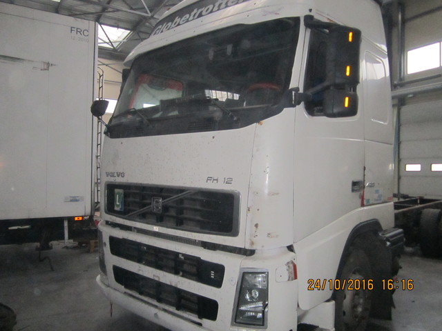 Volvo FH 2001-2005, 2002 года, автомобиль в разборе
