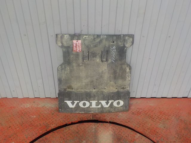 21124668 VOLVO Брызговик, № XF330111, фото 3