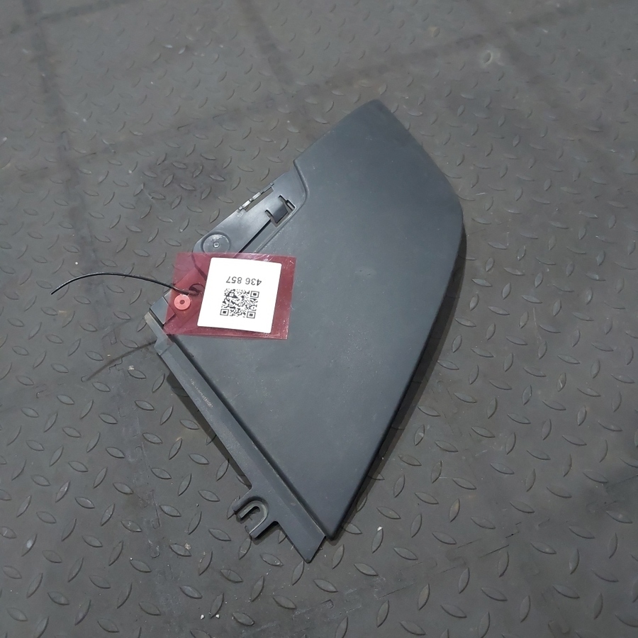 82430056 VOLVO Накладка кузова, № XF436857, фото 2