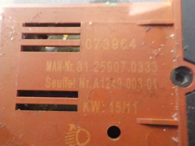 81259070333 MAN Кнопка, № XF229291, фото 3