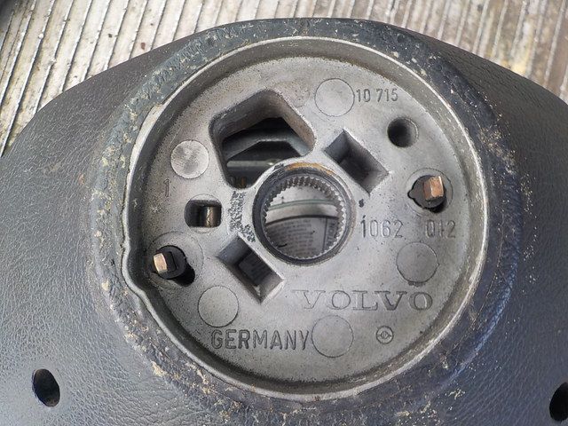 1607359 VOLVO Рулевое колесо, № XF76717, фото 3