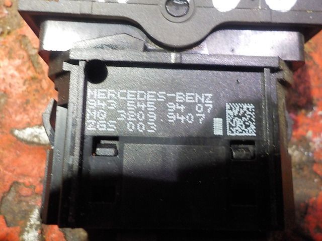 9435459407 MERCEDES Кнопка, № XF311060, фото 4
