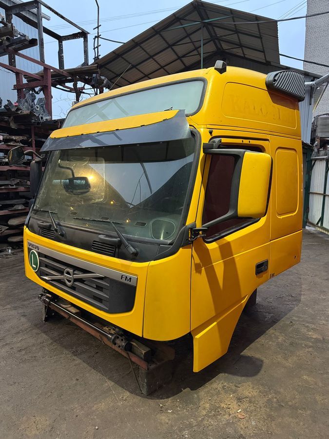 VOLVO Кабина, Globetrotter, № XF403813, фото 1