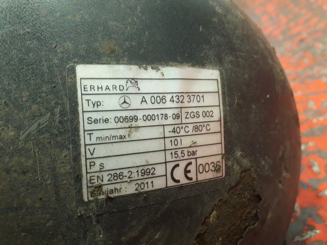 0064323701 MERCEDES Ресивер воздушный, № XF326823, фото 4