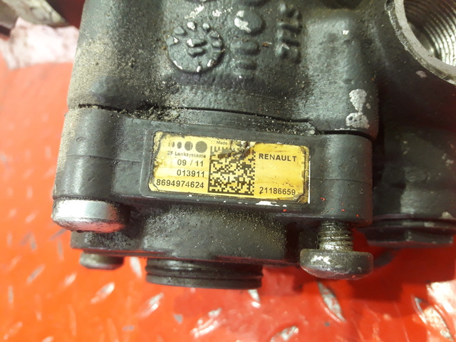 7421017710 RENAULT Насос ГУР, № XF240830, фото 6