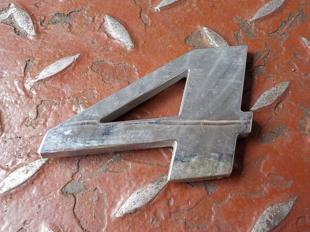 MERCEDES Буквы, № XF165694, фото 1