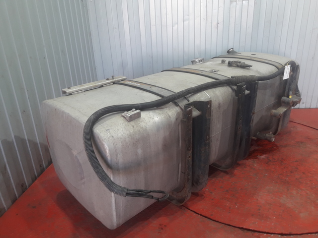 81122015733 MAN Бак топливный, № XF381834, фото 4