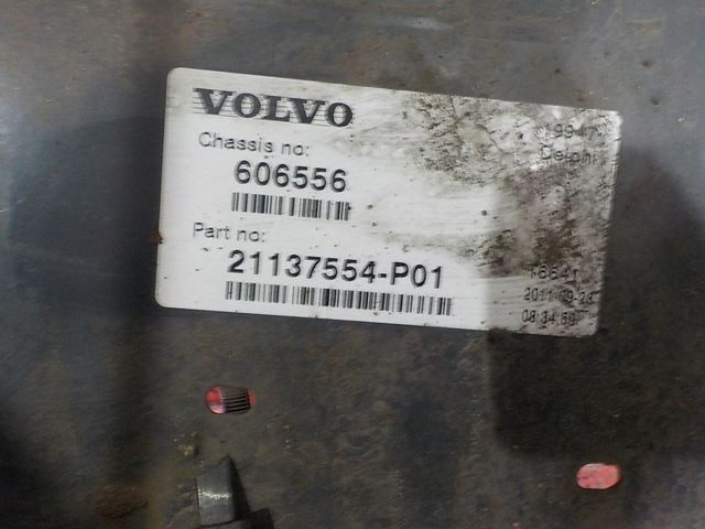 20543103 VOLVO Ящик АКБ, № XF279812, фото 4