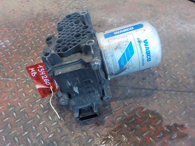 0004462964 MERCEDES Осушитель, № XF134260, фото 2