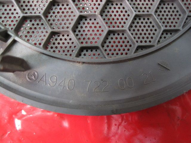 9407220021 MERCEDES Решетка динамика, № XF241889, фото 4