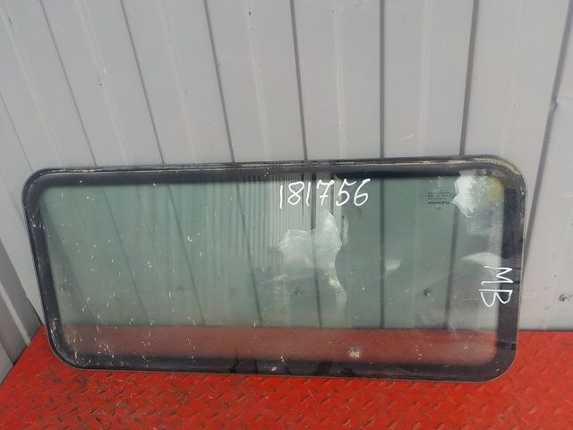 9416780110 MERCEDES Стекло заднее, № XF181756, фото 1