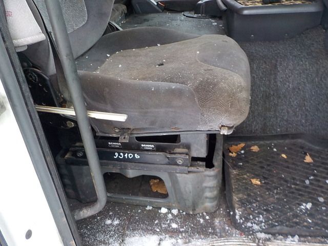 SCANIA Сиденье правое, № XF99106, фото 2