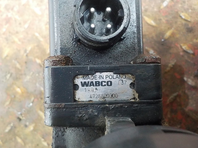 41211012 IVECO Кран ECAS, № XF234751, фото 7