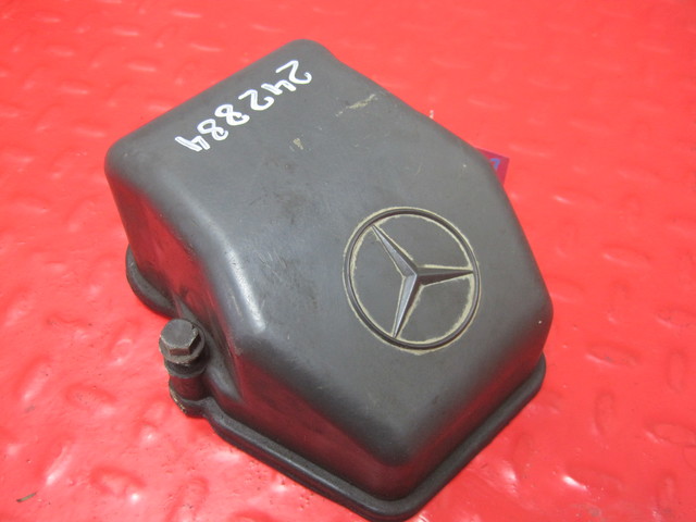 4570100930 MERCEDES Клапанная крышка, № XF242884, фото 1