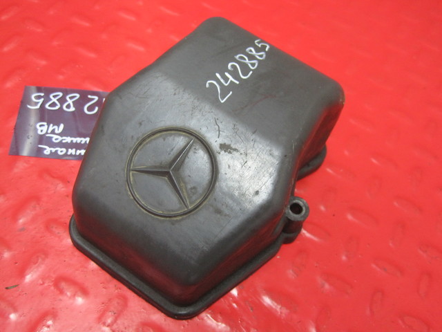 4570100930 MERCEDES Клапанная крышка, № XF242885, фото 1