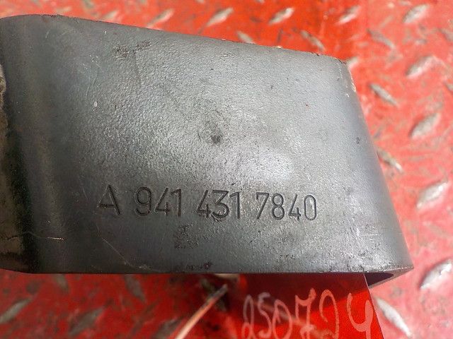 9414317840 MERCEDES Кронштейн крана ABS, № XF250724, фото 4