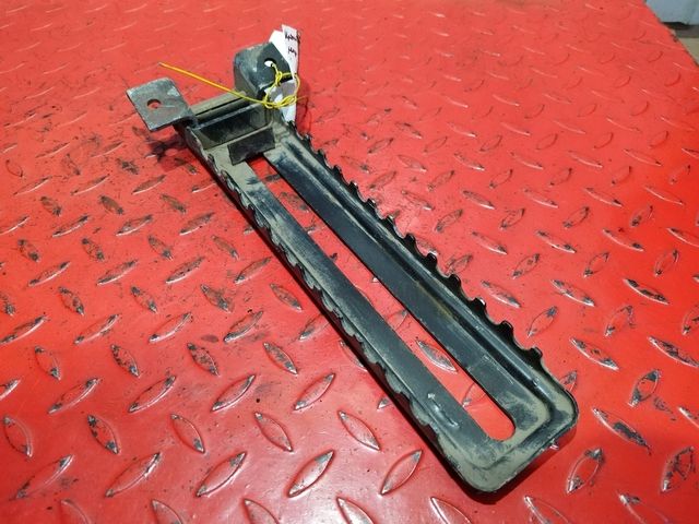 9417900612 MERCEDES Кронштейн спойлера, № XF369067, фото 3