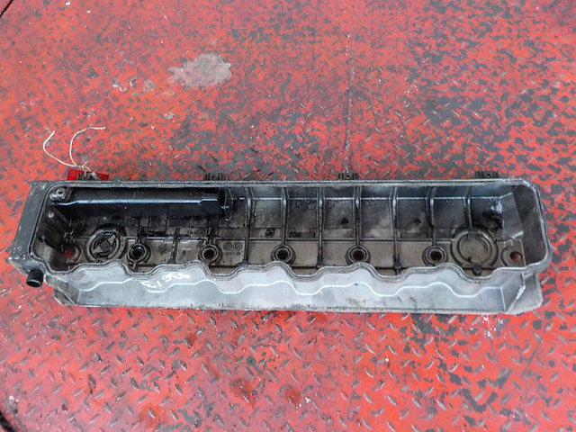 9060101030 MERCEDES Клапанная крышка, № XF93613, фото 4