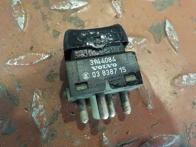 3944085 VOLVO Кнопка, № XF214599, фото 4