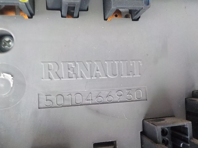5010466930 RENAULT Блок предохранителей, № XF151819, фото 3