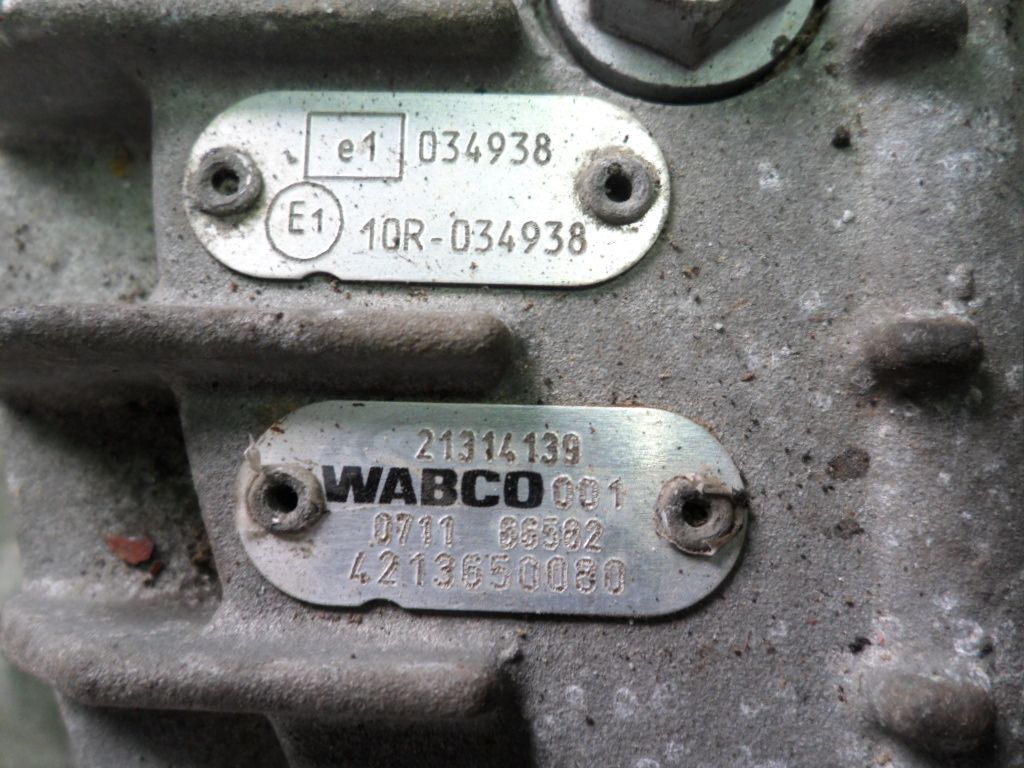 3190576 VOLVO АКПП, AT2612D, Без ретардера, № XF213832, фото 11