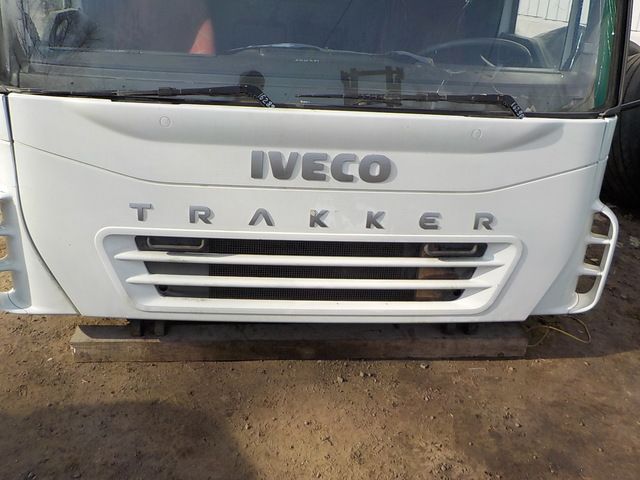504108492 IVECO Капот, № XF162876, фото 1