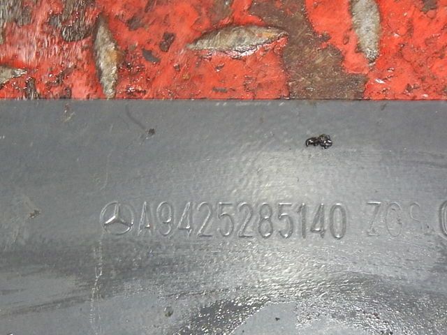 9425285140 MERCEDES Кронштейн патрубка, № XF396164, фото 4