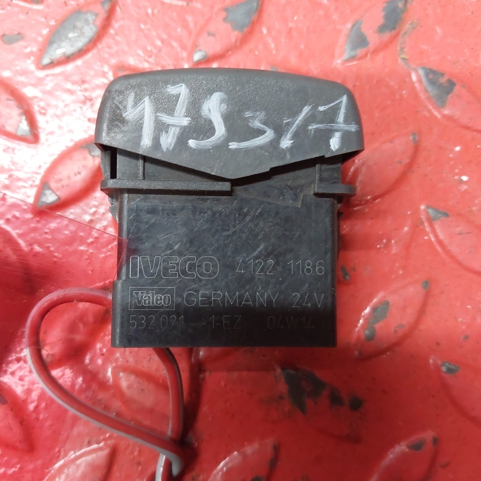 41221186 IVECO Кнопка, № XF479317, фото 4