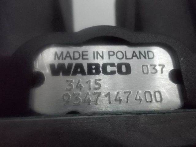 9347147400 WABCO Кран 4-х контурный, фото 4