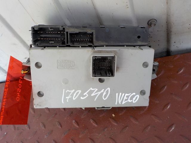 69500166 IVECO Блок предохранителей, № XF170540, фото 2