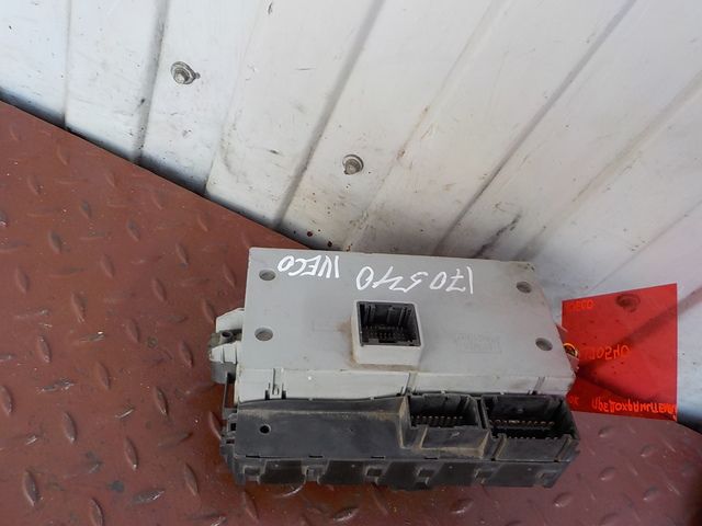 69500166 IVECO Блок предохранителей, № XF170540, фото 4