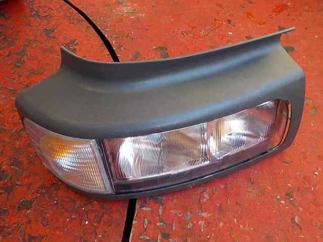 ME5010379320 MEGATRUCK Фара правая, фото 1