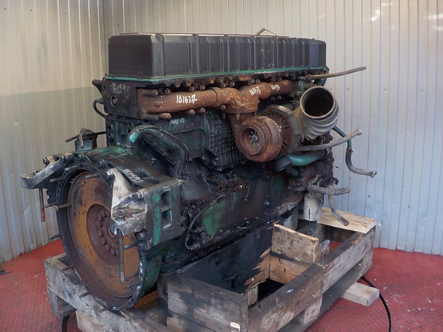 1637740 VOLVO Двигатель, D12А, № XF161593, фото 4
