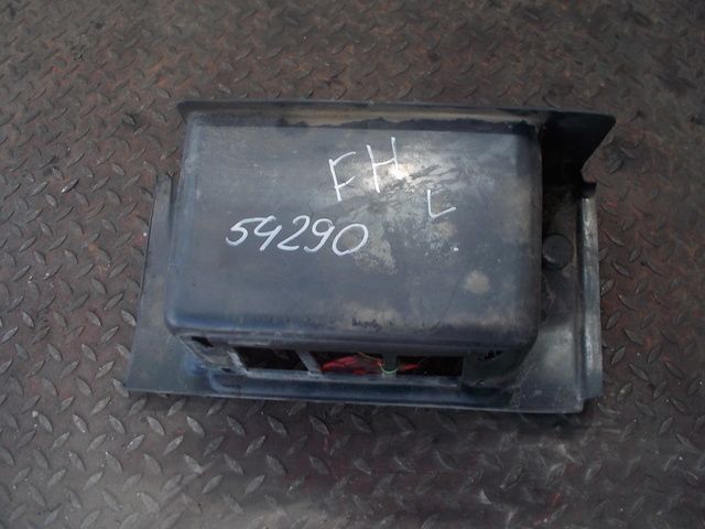8141003 VOLVO Корпус подножки нижний левый, № XF54290, фото 2