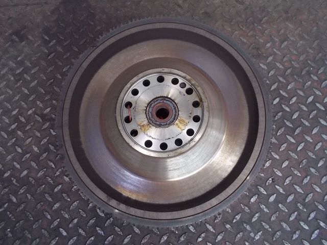 21246953 VOLVO Маховик, № XF488688, фото 1